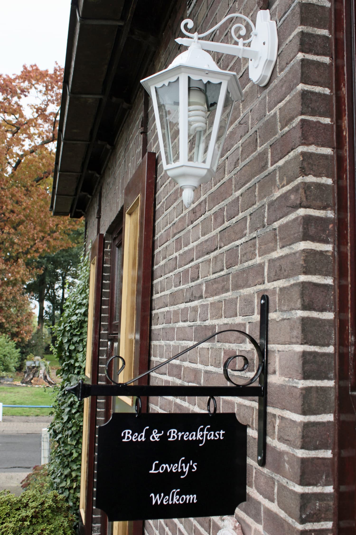 bed-breakfast-lovelys-buiten